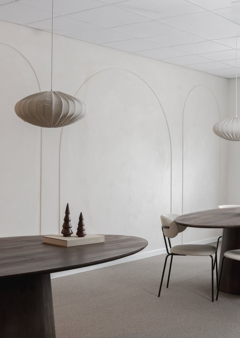 Kantoor van Lookalinterior op Instagram met Nova in boogvorm
