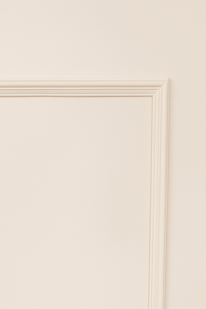 Closeup van Flexlijst Classic in creme wit.